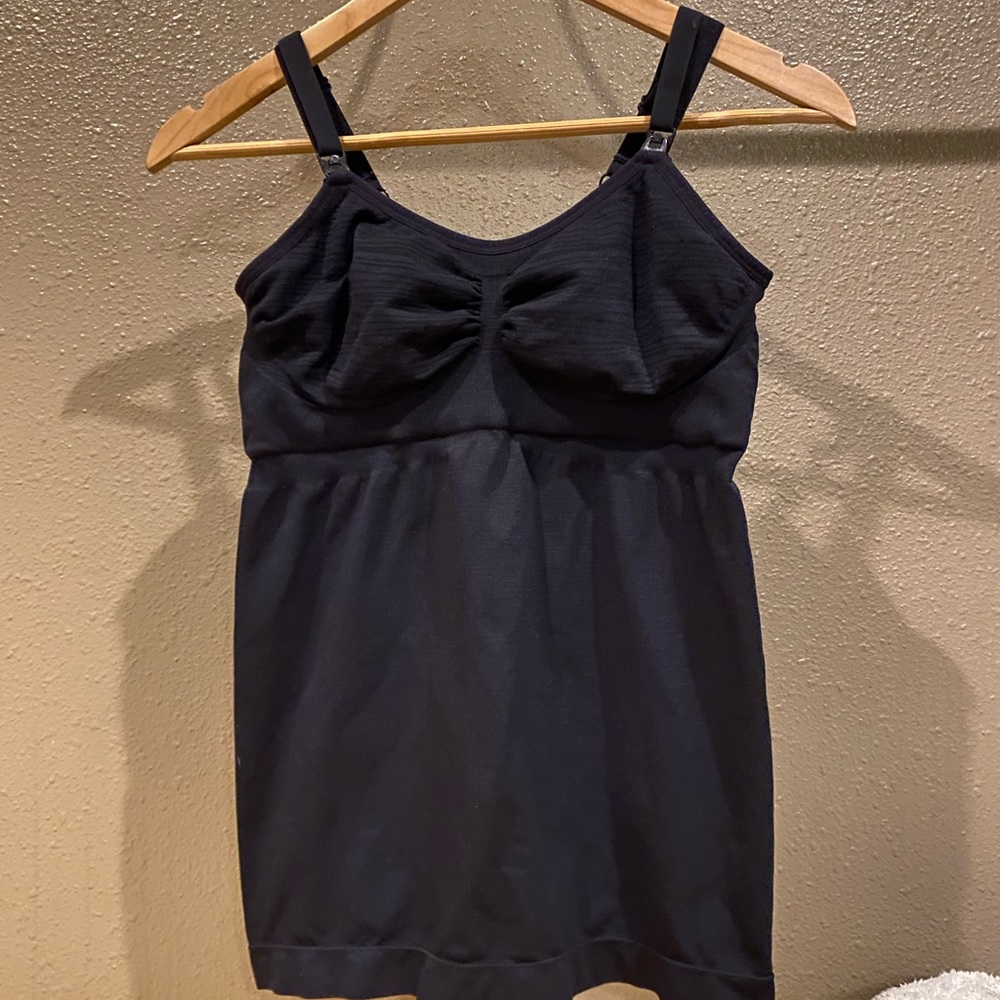 Medium Kindred Braverly Nursing and Pumping Tank